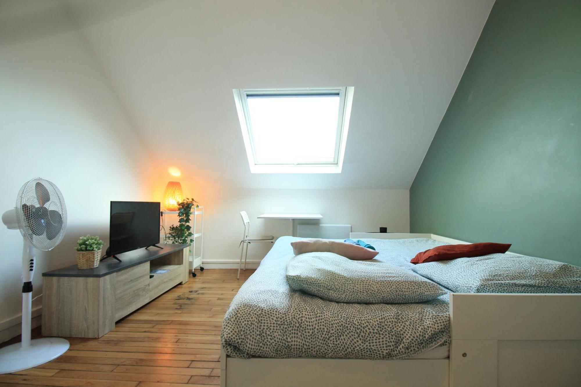 Disponible - Appartement Entier - 10Mn Rer B Aeroport Cdg - Paris Gare Du Nord, T11 Express, Le Bourget, Tout Equipe, Netflix Gratuit, 3 Personnes, 4Eme Etage, Escaliers, Parc Des Expositions, Parking Rue Gratuit Apres 19H Дрансі Екстер'єр фото