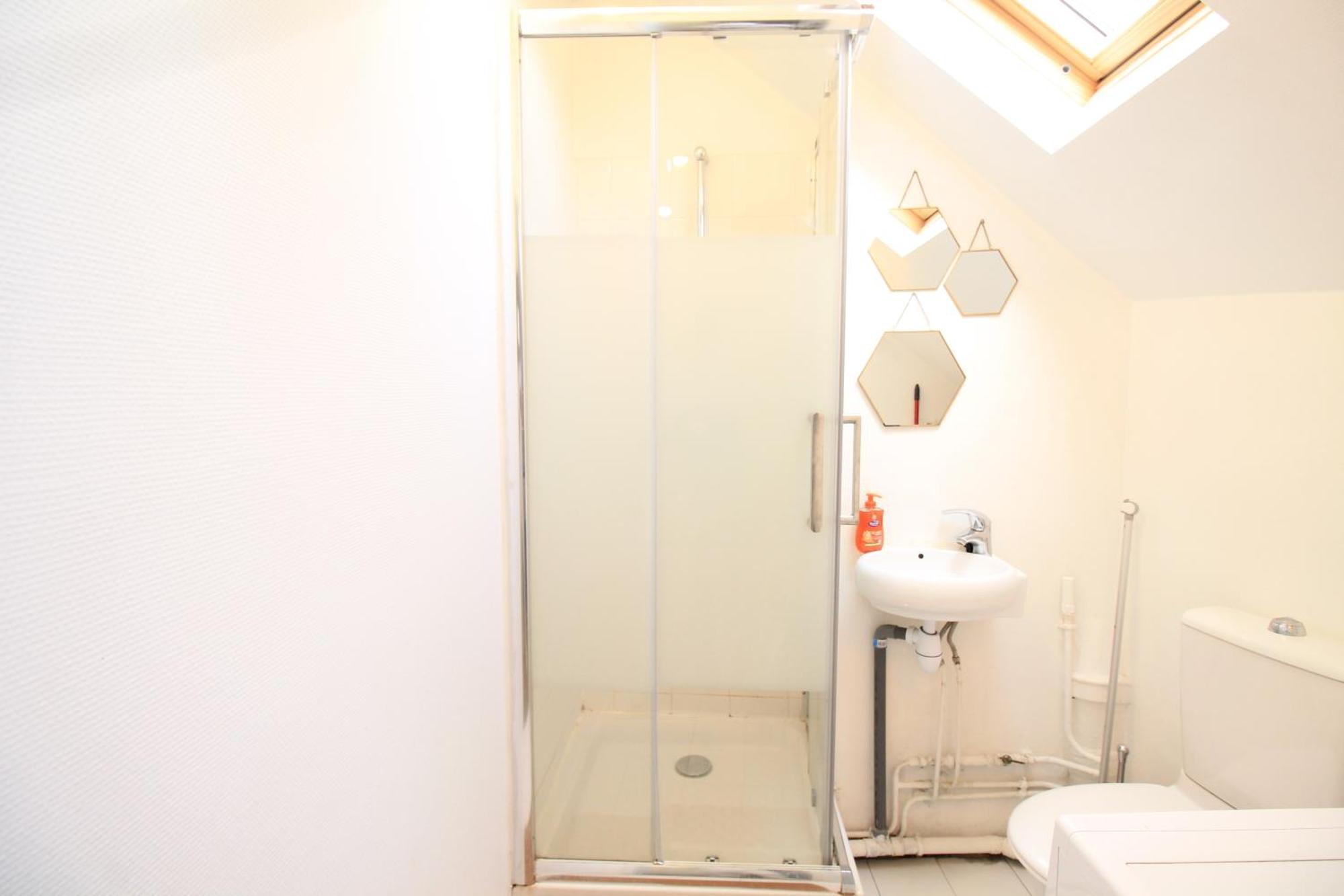 Disponible - Appartement Entier - 10Mn Rer B Aeroport Cdg - Paris Gare Du Nord, T11 Express, Le Bourget, Tout Equipe, Netflix Gratuit, 3 Personnes, 4Eme Etage, Escaliers, Parc Des Expositions, Parking Rue Gratuit Apres 19H Дрансі Екстер'єр фото